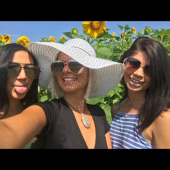 Meet your Posher, Brie - Picture 1 of 1